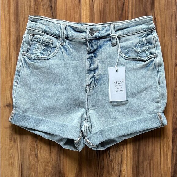 NEW Risen High Rise Girlfriend Jean Shorts - Picture 7 of 7
